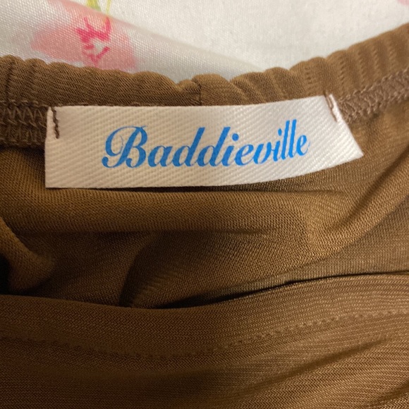 SOLD NWOT mocha brown ruched dress - Picture 2 of 4